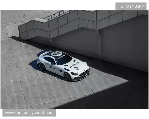 恩佐快速转移改变方向